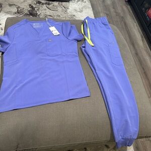 Figs set In Elderberry color set Jogger bottom 💜